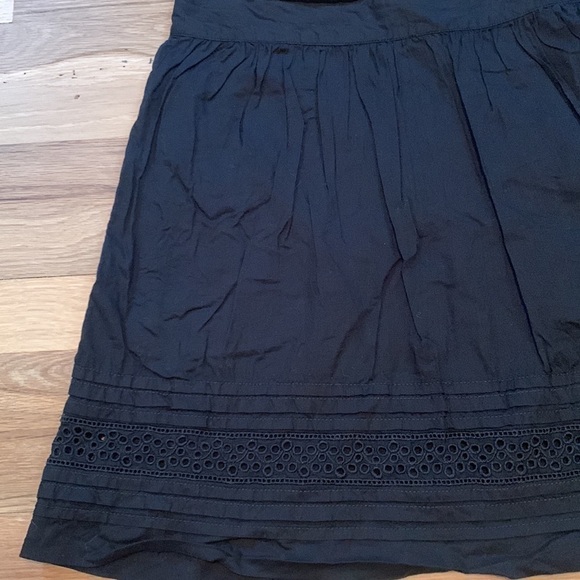 ANN Taylor LOFT Cotton Lightweight Casual A-Line Mini Skirt Black Women’s 2 - Picture 2 of 12